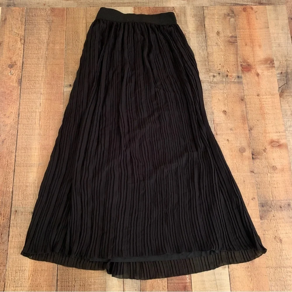 NUR collection womens black according folded midi skirt - Picture 3 of 6